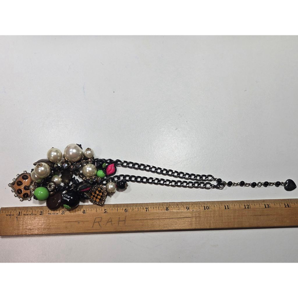 Betsey Johnson Heart Lip Pearl Charm Bib Statement Necklace Collectible Love - Picture 4 of 7